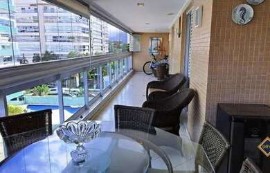 Imagem: O apartamento possui 4 Dormitórios, 1 Banheiro, 3 Vagas na