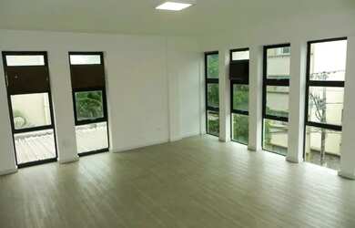 Imagem: O depósito possui 48m² de Área e está localizado em Prado