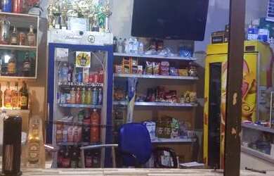 Imagem 8: Casa mais bar parede colada