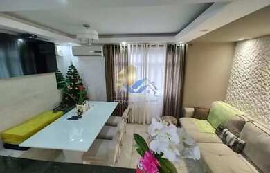 Imagem: A casa possui 2 Dormitórios, 4 Banheiros, 2 Vagas na garagem