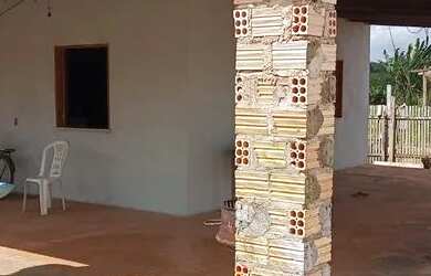 Imagem: A casa à venda possui 2 Dormitórios, 1 Banheiro e 1m² de