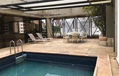 Imagem: O apartamento na cobertura possui 4 Dormitórios, 5 Banheiros