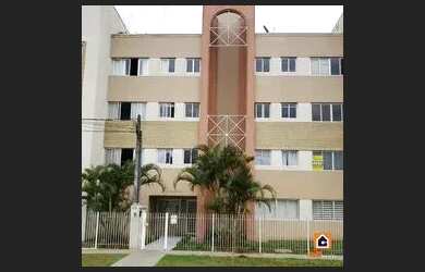 Imagem: O apartamento possui 3 Dormitórios, 1 Banheiro, 1 Vaga na garagem