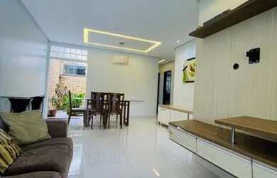 Imagem: A casa em condomínio possui 3 Dormitórios, 3 Banheiros e 180m²