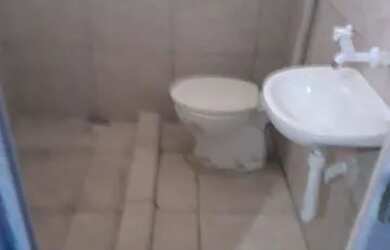 Imagem 5: Alugo kitinete grande frente rua.pagou ja entra zap