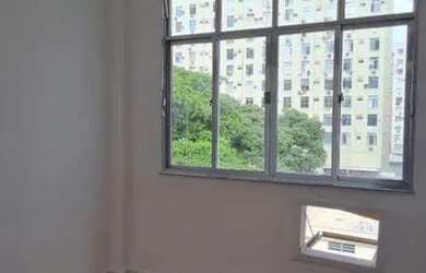 Imagem 2: Ótimo apartamento de sala e quarto na Rua Raul Pompéia