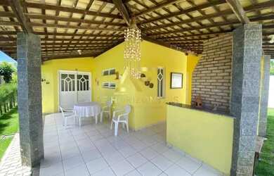 Imagem: A casa em condomínio possui 3 Dormitórios, 3 Banheiros, 5