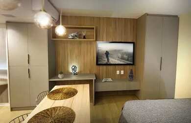 Imagem: O studio possui 1 Dormitório, 1 Banheiro, 1 Vaga na garagem