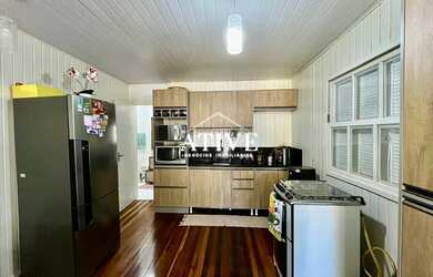 Imagem 12: Casa com 2 quartos cozinha planejada e garagem coberta pra 02 carros para locação