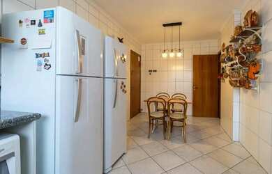 Imagem 11: Apartamento para venda em Vila Bastos com 4 quartos, sendo 1 suíte ,...