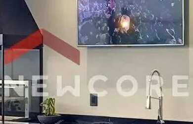 Imagem: A casa possui 2 Dormitórios, 2 Banheiros, 2 Vagas na garagem