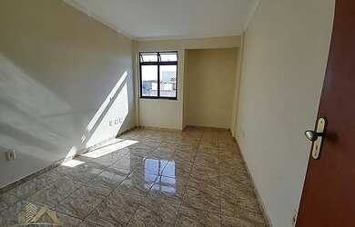 Imagem: O apartamento possui 3 Dormitórios, 2 Banheiros, 1 Vaga na