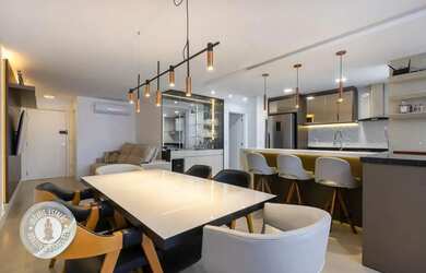 Imagem: O apartamento possui 3 Dormitórios, 3 Banheiros, 2 Vagas na