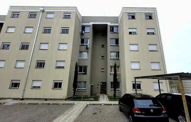 Imagem: O apartamento possui 2 Dormitórios, 1 Banheiro, 1 Vaga na garagem