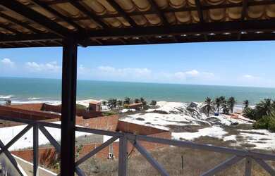 Imagem: A casa possui 4 Dormitórios, 5 Banheiros, 5 Vagas na garagem