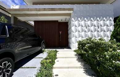 Imagem: A casa em condomínio possui 3 Dormitórios, 2 Banheiros, 2