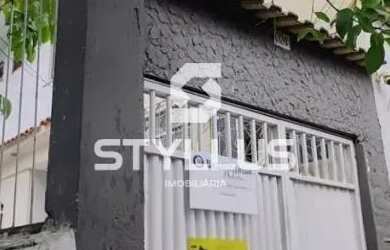 Imagem: A casa possui 3 Dormitórios, 4 Banheiros, 1 Vaga na garagem