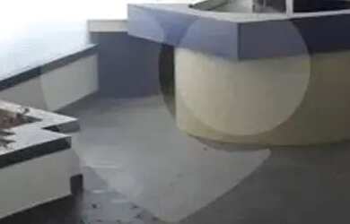 Imagem: O depósito possui 4 Vagas na garagem e 270m² de Área e está