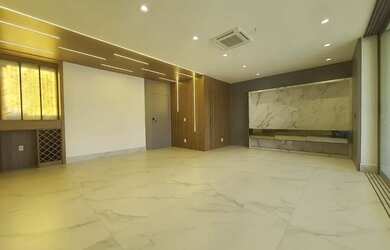 Imagem: O apartamento possui 3 Dormitórios, 5 Banheiros, 3 Vagas na