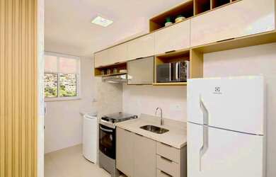 Imagem 10: Novinho, em frente ao supermercado Bahamas do Teixeiras para venda