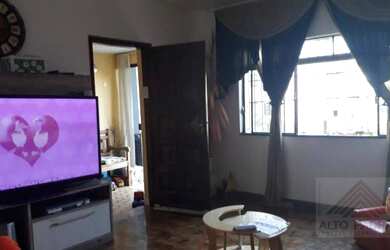 Imagem: A casa possui 2 Dormitórios e está localizado em Parque São