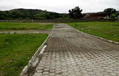 Imagem: O terreno possui 180m² de Área e está localizado em Monjolos