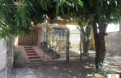 Imagem: O depósito possui 2 Vagas na garagem, 142m² de Área e está