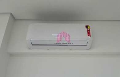 Imagem: O depósito possui 1 Vaga na garagem e 84m² de Área e está