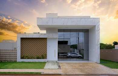 Imagem: A casa em condomínio possui 4 Dormitórios, 2 Banheiros, 294m²