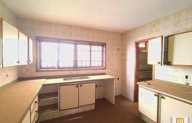 Imagem 4: Casa térrea na rua 4 dormitórios/suite, cozinha planejada