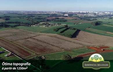 Imagem: O terreno possui 1.560m² de Área e está localizado em Loteamento