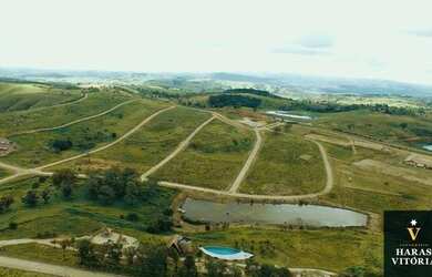 Imagem: O terreno possui 1.700m² de Área e está localizado em Serraria