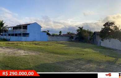 Imagem: O terreno possui 755m² de Área e está localizado em Balneário