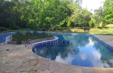 Imagem: A casa em condomínio possui 4 Dormitórios, 5 Banheiros, 5