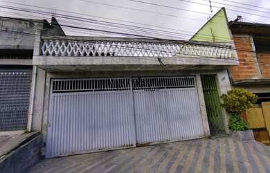 Imagem: A casa possui 1 Dormitório, 1 Banheiro, 4 Vagas na garagem