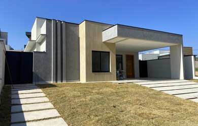 Imagem: A casa em condomínio possui 3 Dormitórios, 4 Banheiros, 2