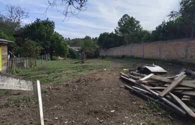 Imagem 2: Terreno a venda. 