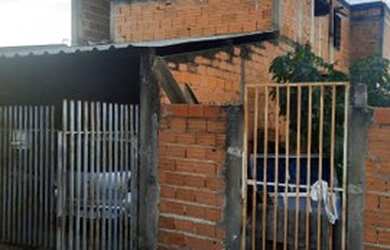 Imagem 5: Vendo casa rua pública. 1 Vaga na garageme2 Dormitórios