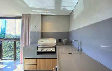 Imagem: O apartamento possui 4 Dormitórios, 4 Banheiros, 4 Vagas na