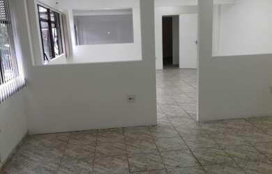 Imagem: O depósito possui 100m² de Área e está localizado em Cascatinha