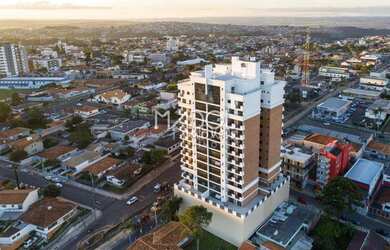 Imagem: O apartamento possui 4 Dormitórios, 5 Banheiros, 3 Vagas na