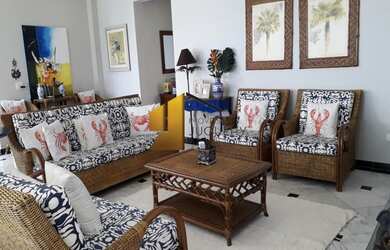 Imagem 12: CasaSÃO SEBASTIÃO. 800m² de Área, 5 Vagas na garageme5 Dormitórios