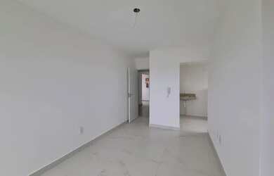 Imagem: O apartamento possui 2 Dormitórios, 1 Banheiro, 2 Vagas na