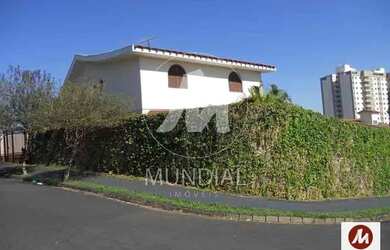 Imagem: O depósito possui 4 Vagas na garagem, 200m² de Área e está