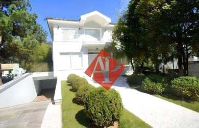 Imagem: A casa em condomínio possui 3 Dormitórios, 4 Banheiros, 4