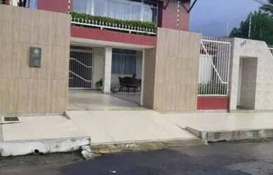 Imagem: O apartamento possui 3 Dormitórios, 3 Banheiros, 4 Vagas na