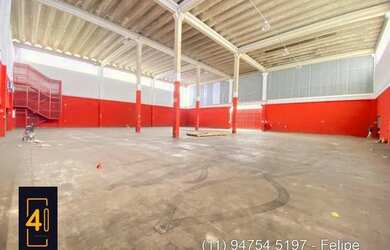 Imagem: O depósito possui 5 Vagas na garagem, 2.572m² de Área e