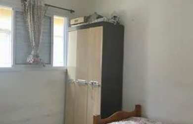 Imagem: A casa em condomínio possui 2 Dormitórios, 2 Banheiros, 1