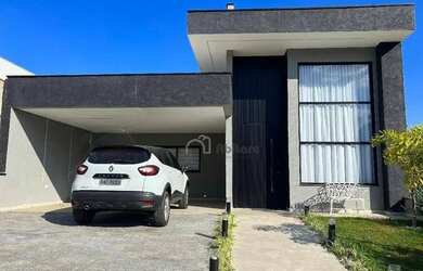 Imagem: A casa em condomínio à venda possui 3 Dormitórios, 5 Banheiros