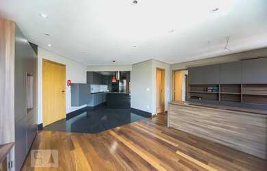 Imagem: O apartamento possui 1 Dormitório, 3 Banheiros, 3 Vagas na